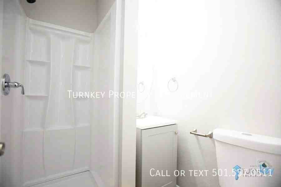 4 Wynne Cir - Photo 4 of 9