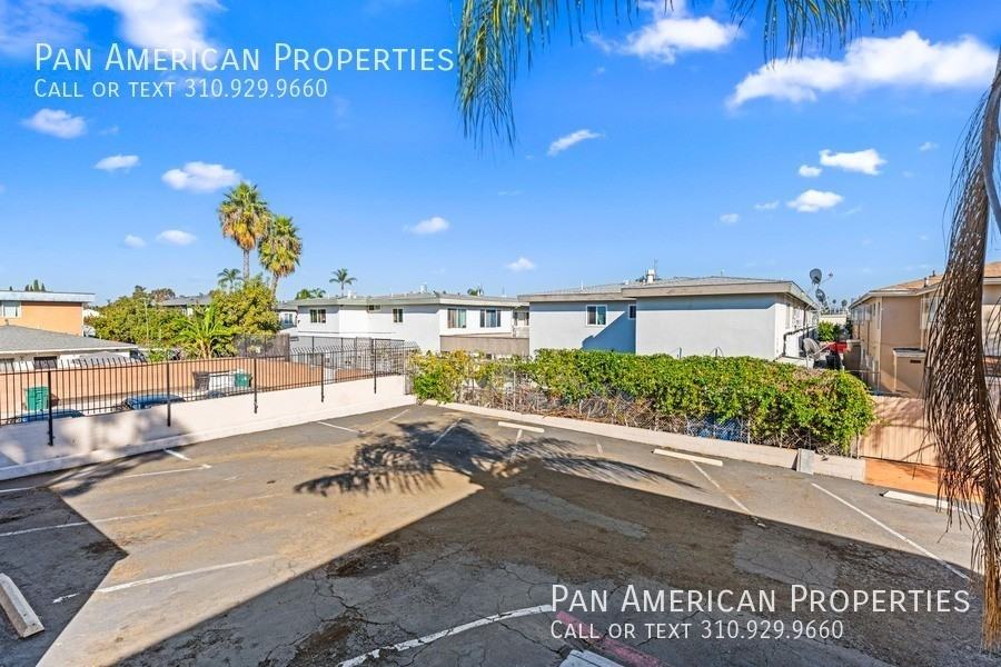 4355 46th St #13 - Photo 5 of 41