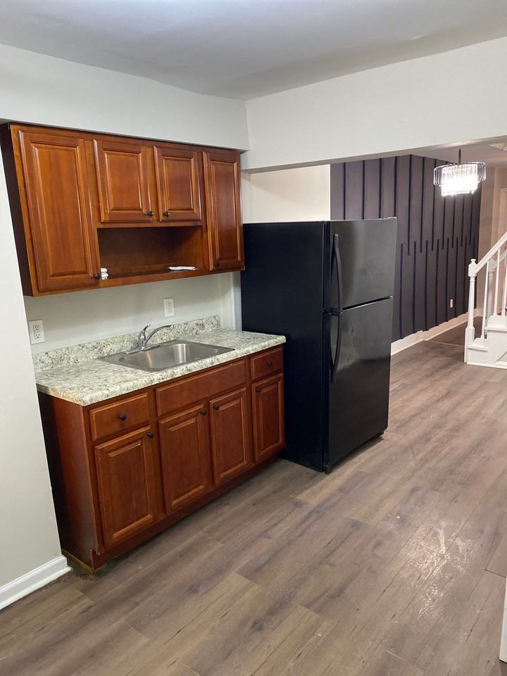 1817 Mchenry St - Photo 4 of 10