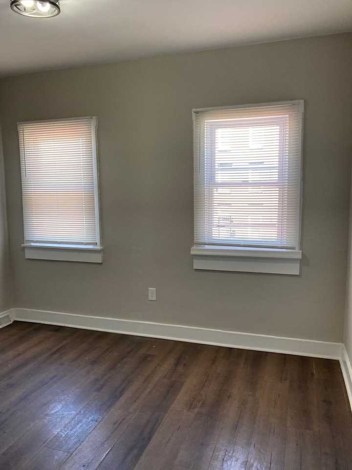 1817 Mchenry St - Photo 5 of 10