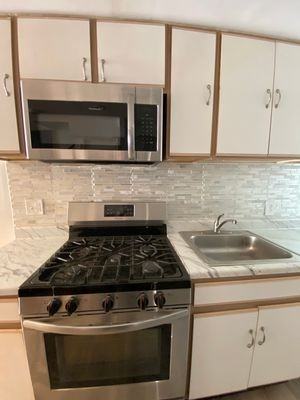 122 S Carlton St - Photo 2 of 11