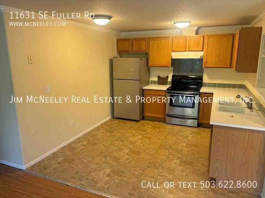 11631 Se Fuller Rd - Photo 5 of 12