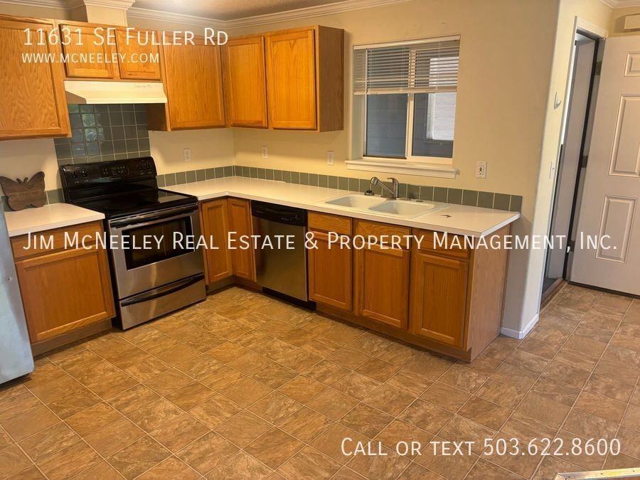 11631 Se Fuller Rd - Photo 7 of 12