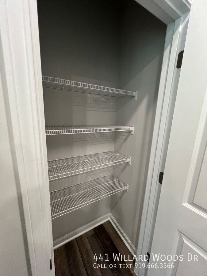 441 Willard Woods Dr - Photo 6 of 50