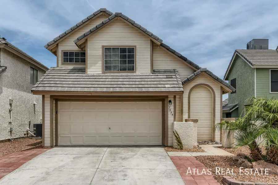 1659 Duarte Dr - Photo 2 of 17