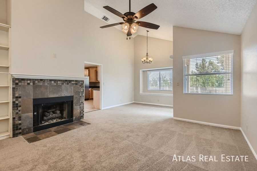 1659 Duarte Dr - Photo 3 of 17