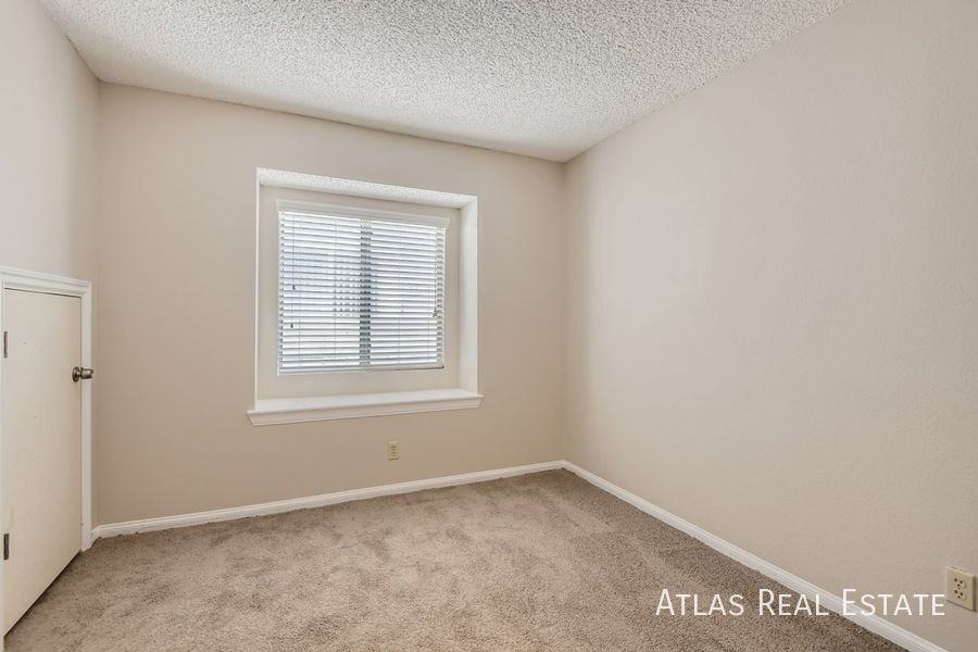 1659 Duarte Dr - Photo 5 of 17