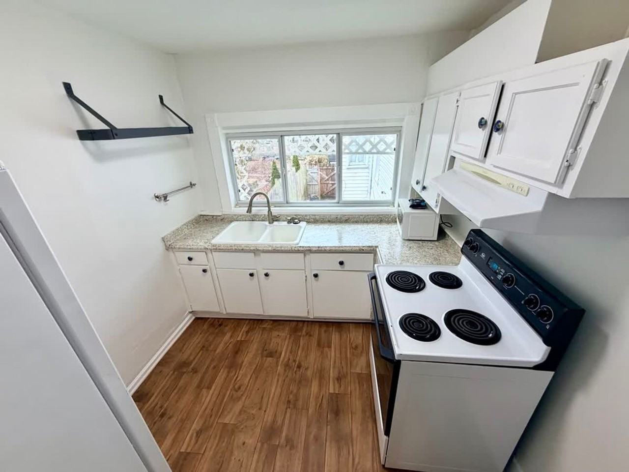 365 S Upper St #1 - Photo 2 of 17