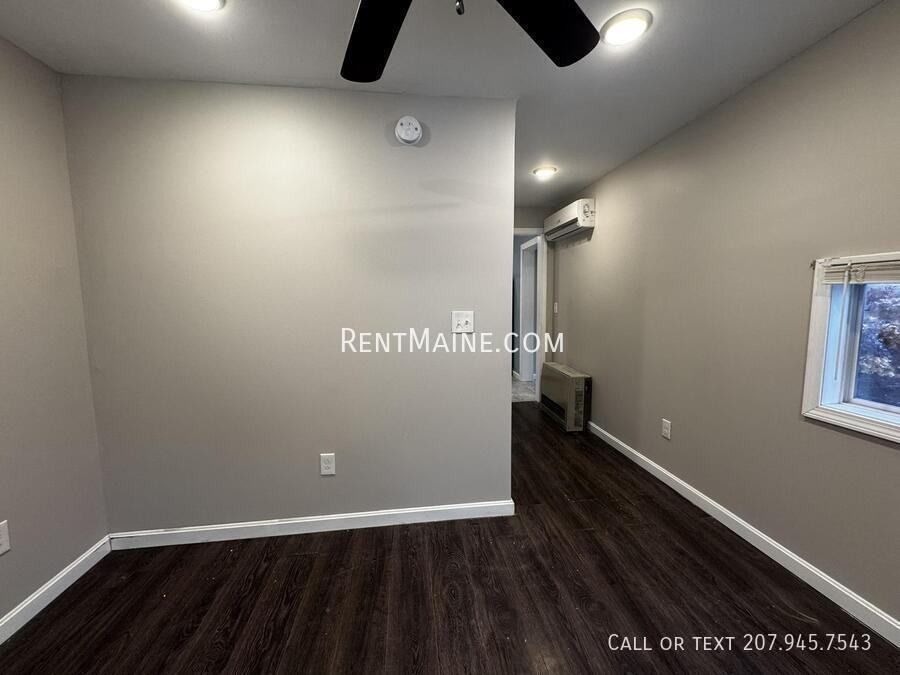 126 Western Ave #B - Photo 4 of 8