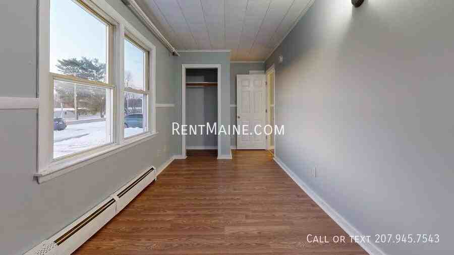 513 Main St #4 - Photo 4 of 16