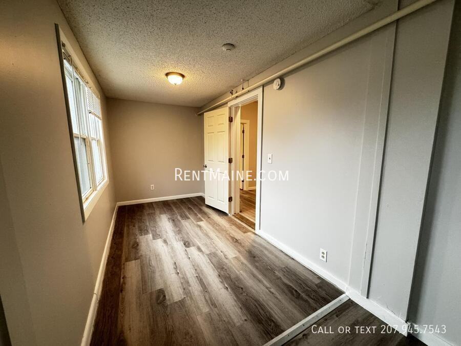 513 Main St #4 - Photo 4 of 7