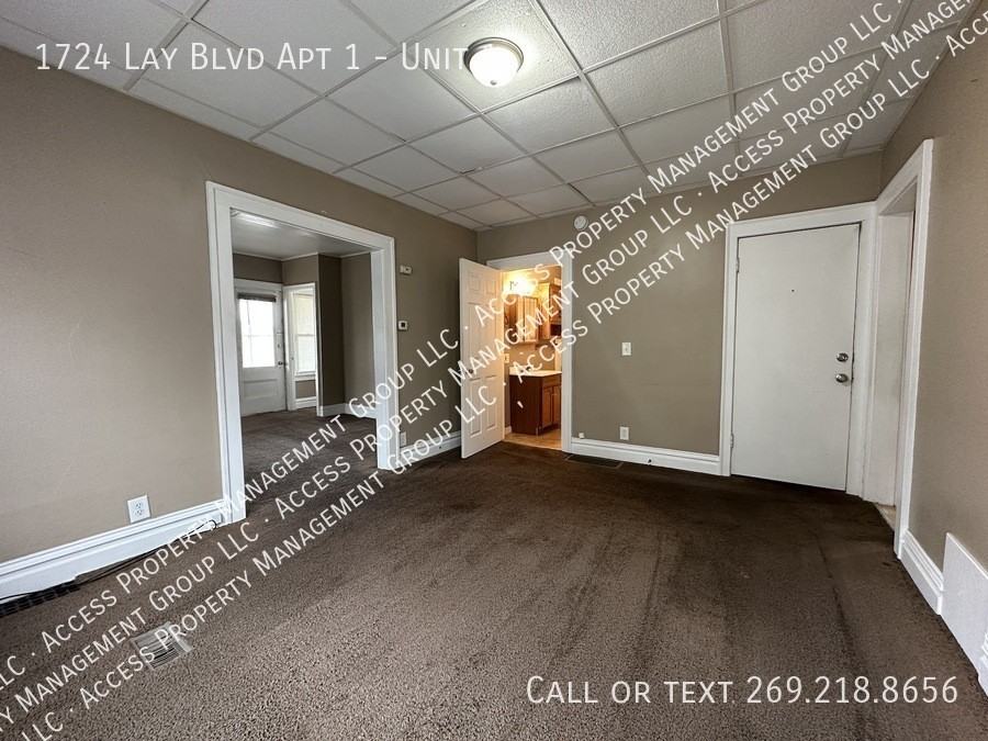1724 Lay Blvd Apt 1 #1 - Photo 6 of 12