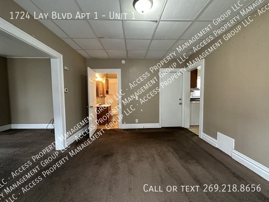 1724 Lay Blvd Apt 1 #1 - Photo 7 of 12