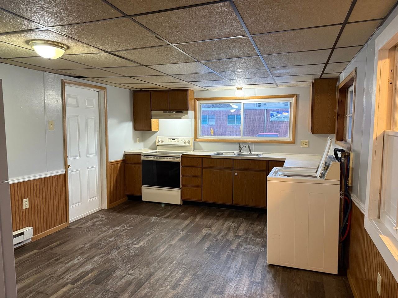 201 W Market St #2 - Photo 7 of 27