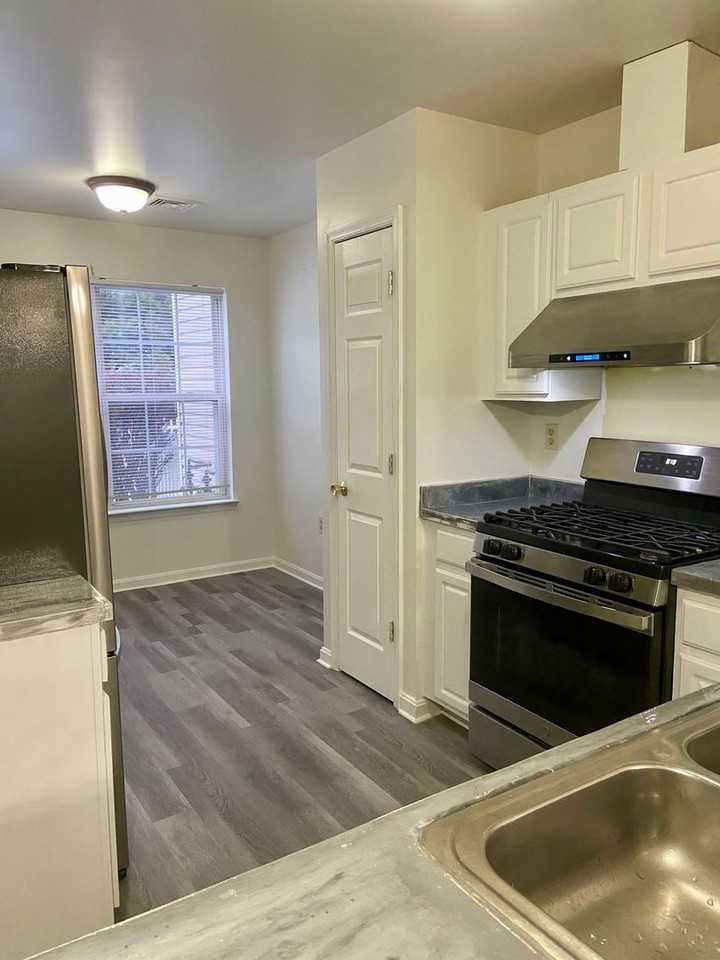 6437 Terrace Ct - Photo 7 of 18