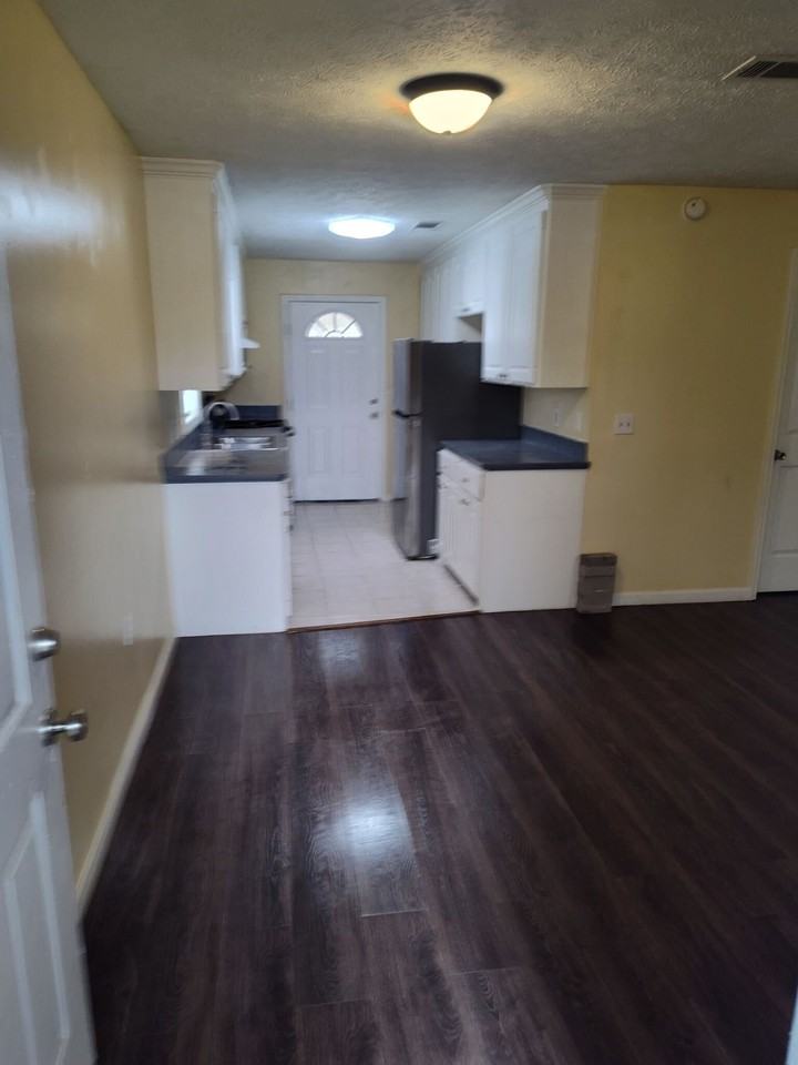 4080 Puckett Rd - Photo 3 of 8