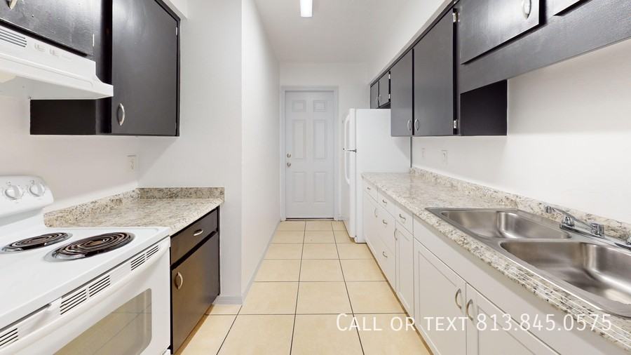 1920 Sw 31st Ave #26 - Photo 5 of 8