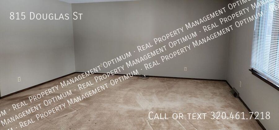 815 Douglas St - Photo 7 of 16