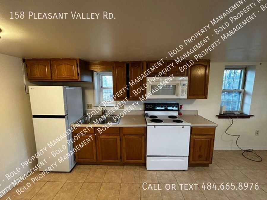 158 Pleasant Valley Rd - Photo 2 of 8