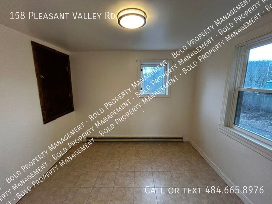 158 Pleasant Valley Rd - Photo 4 of 8