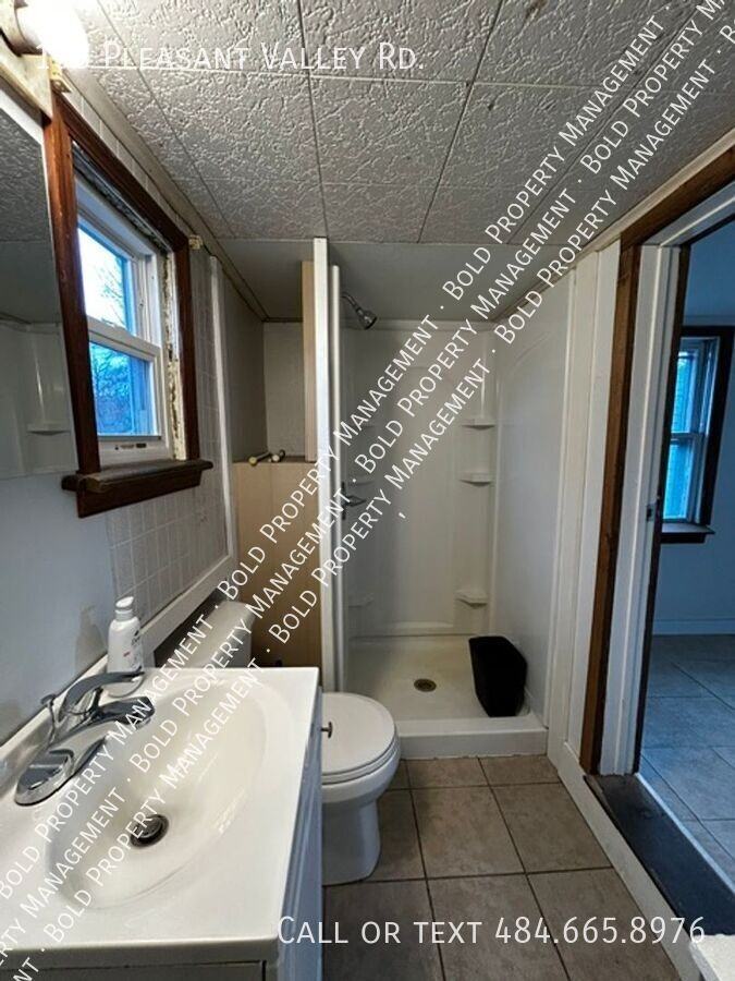 158 Pleasant Valley Rd - Photo 6 of 8