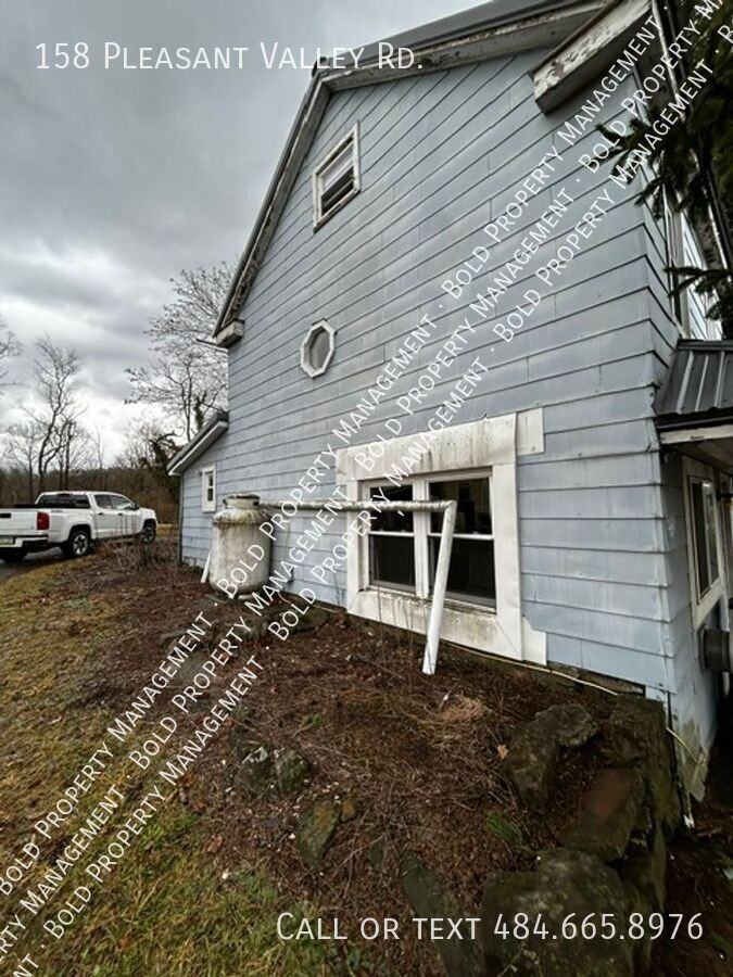 158 Pleasant Valley Rd - Photo 7 of 8
