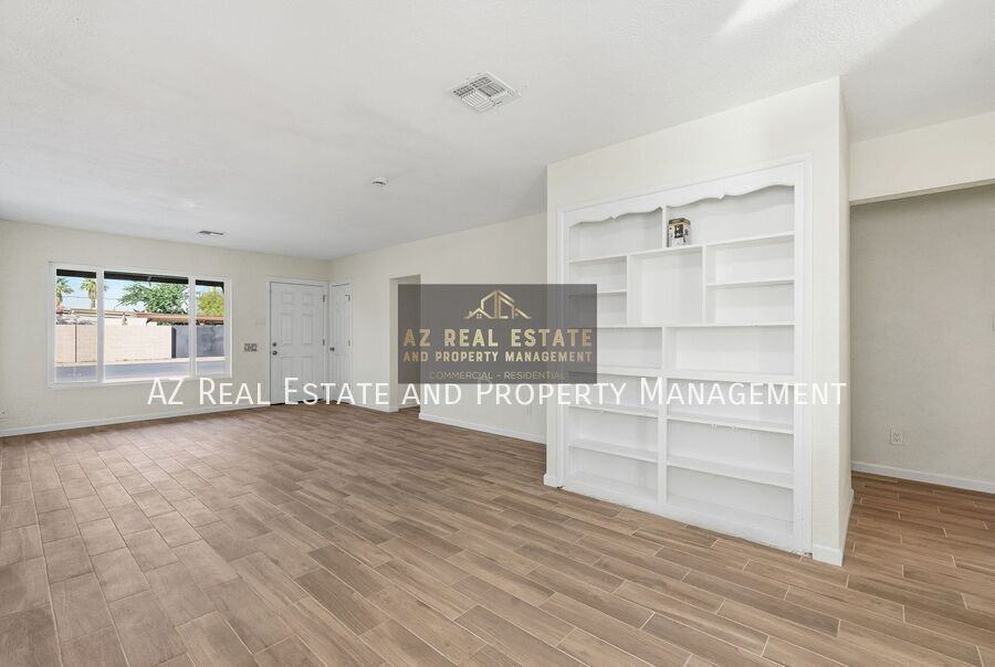 1807 N 18th St #E - Photo 3 of 23