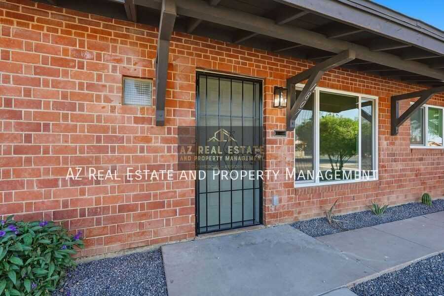 1807 N 18th St #E - Photo 5 of 23