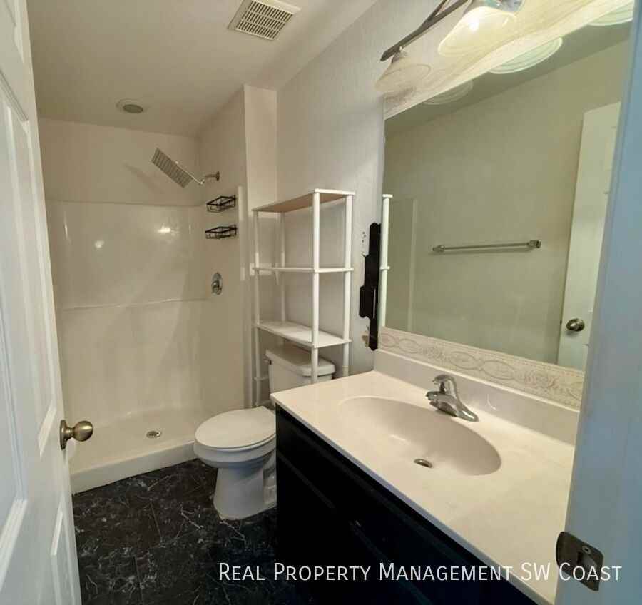 5172 Leeds Rd - Photo 5 of 25