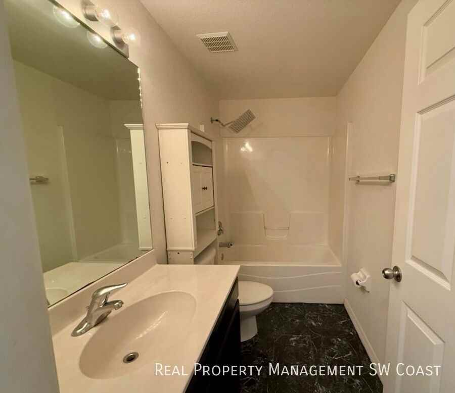 5172 Leeds Rd - Photo 7 of 25