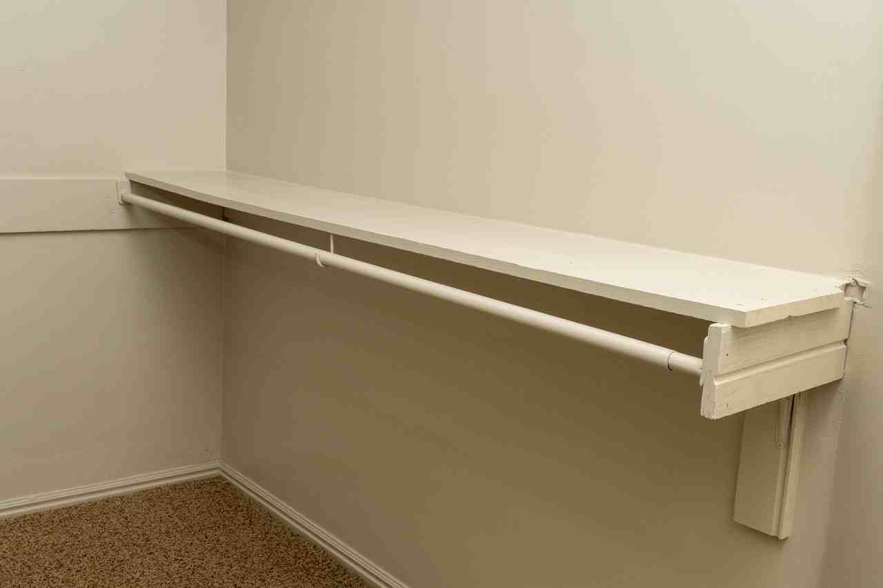 701 E 200 N - Photo 6 of 10