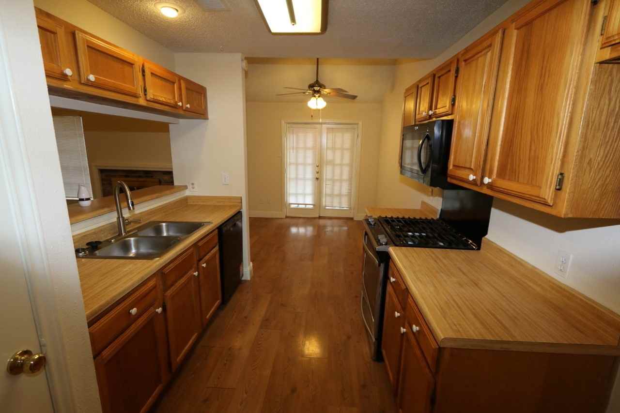 9638 Cleveland Bay Ct #9638 - Photo 2 of 18