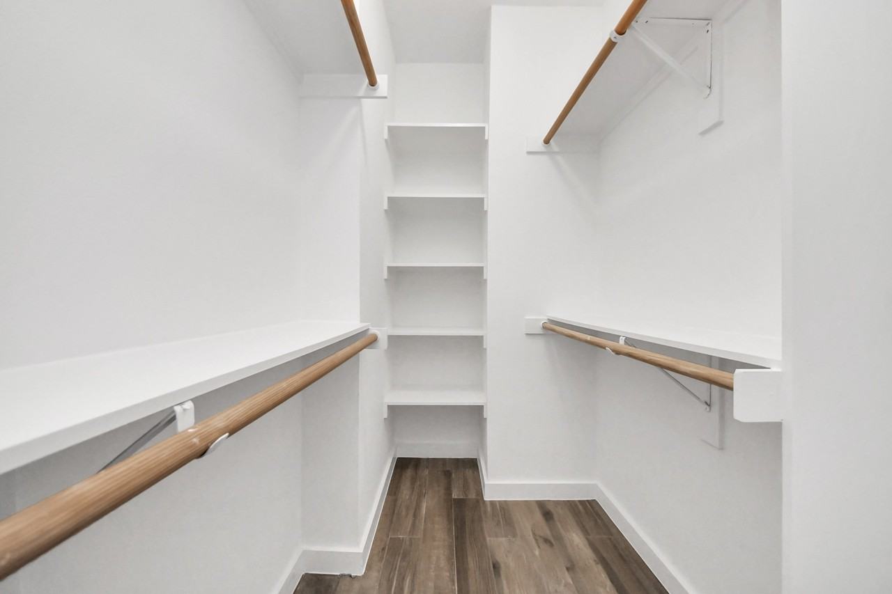 1014 Montrose Blvd #1014G - Photo 7 of 35