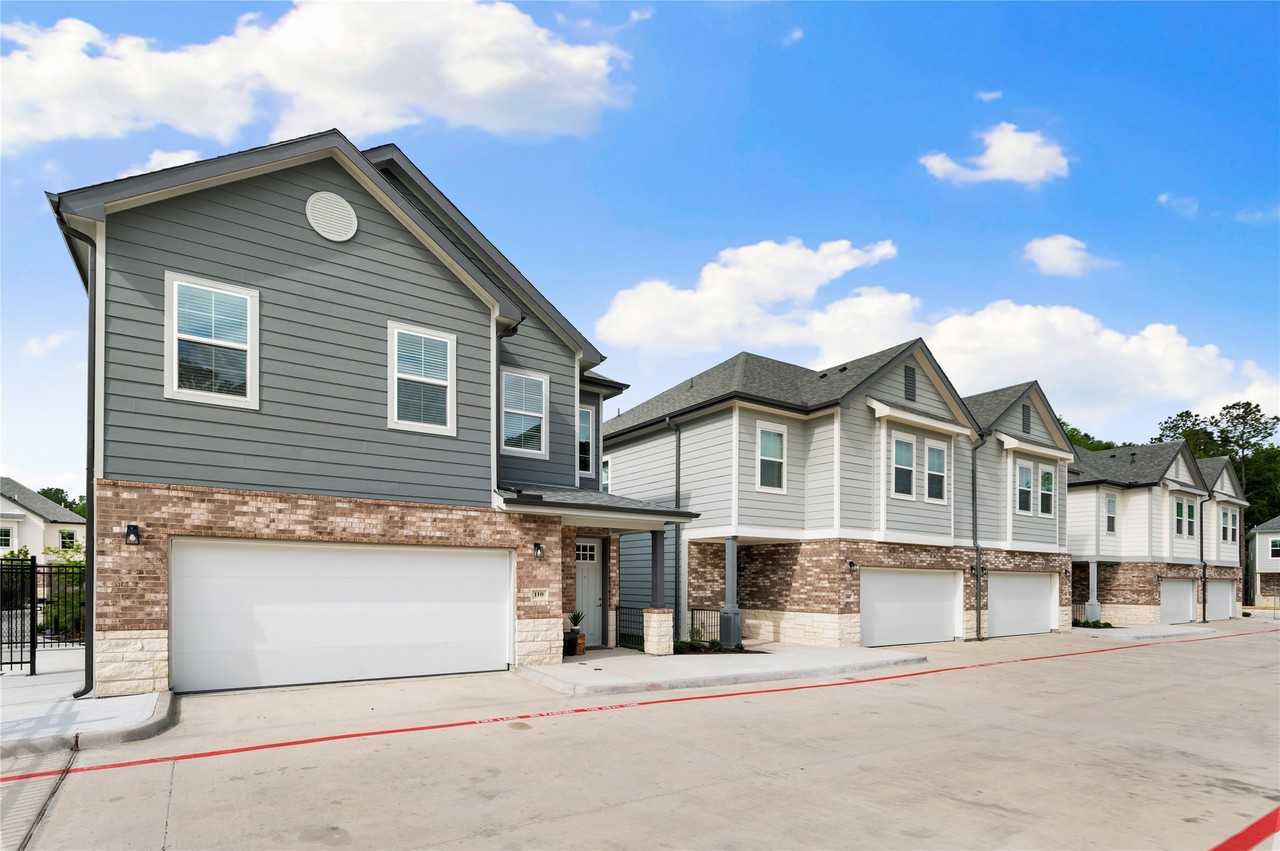 28328 Birnham Woods Dr #28328