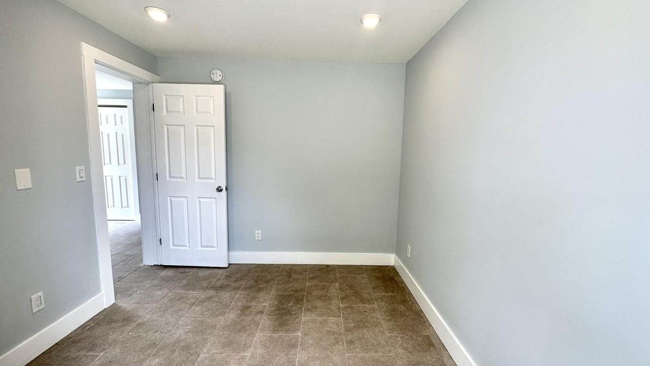 318 S K St #318-5 - Photo 2 of 16