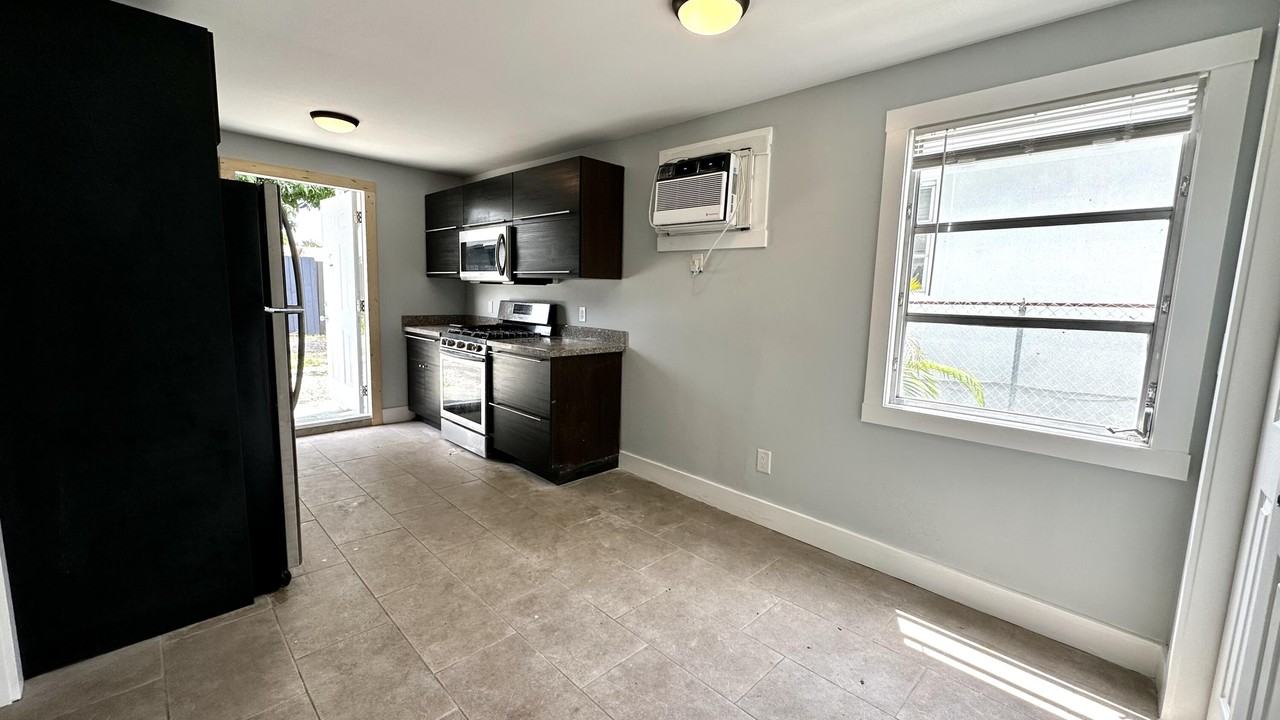 318 S K St #318-5 - Photo 3 of 16