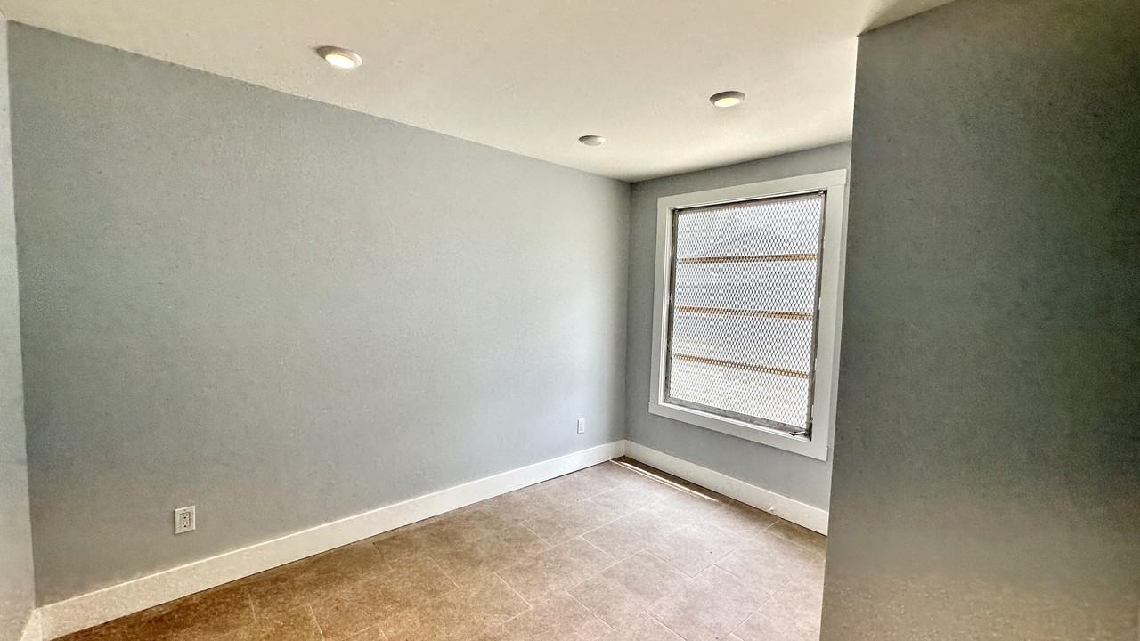 318 S K St #318-5 - Photo 6 of 16