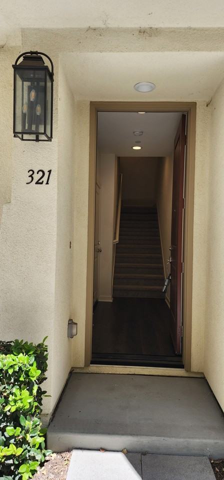 321 Canoe Court - Photo 4 of 28