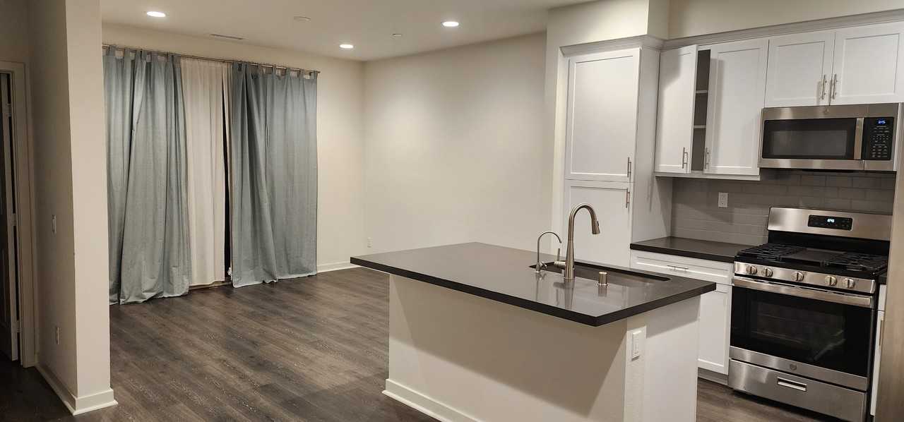 321 Canoe Court - Photo 5 of 28