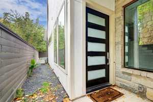 featured image of 609 W Pierce St #609