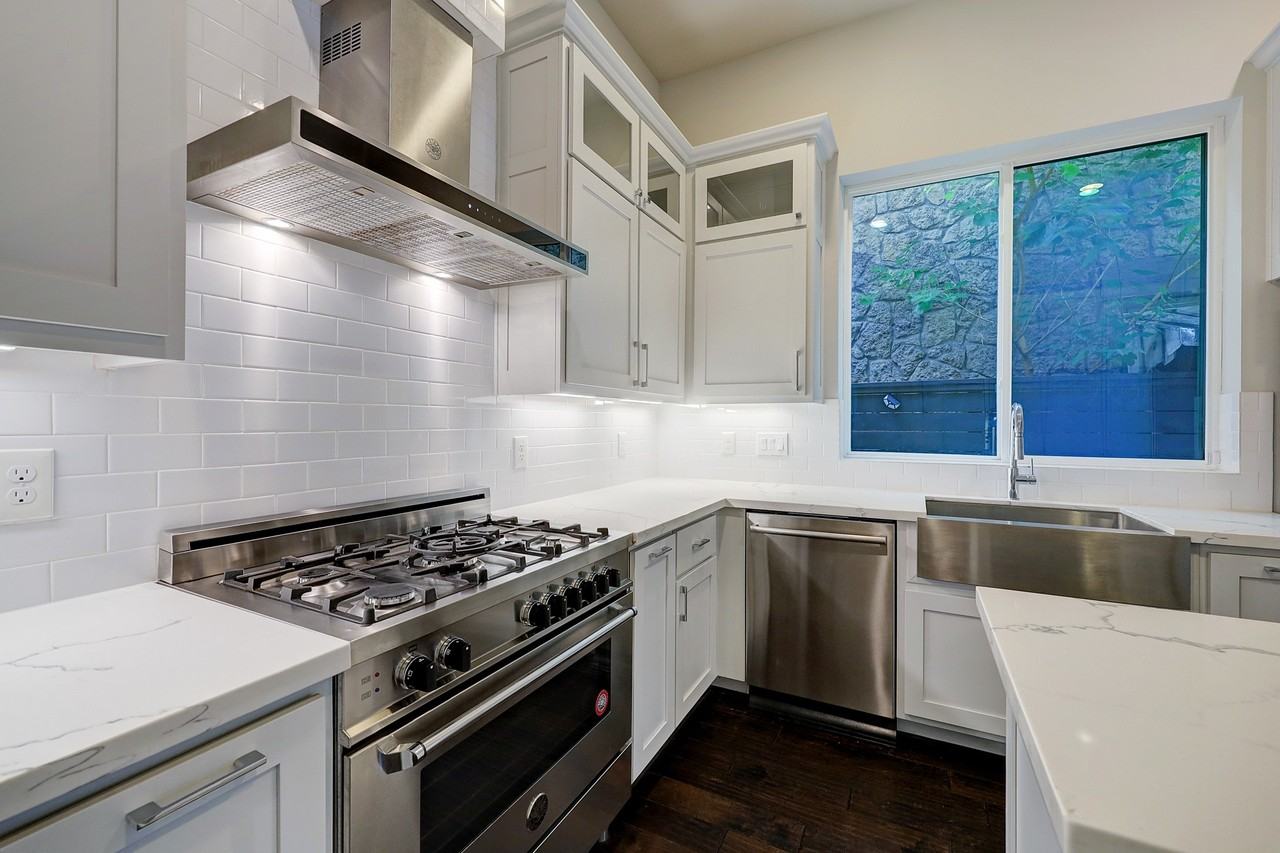 609 W Pierce St #609 - Photo 5 of 32