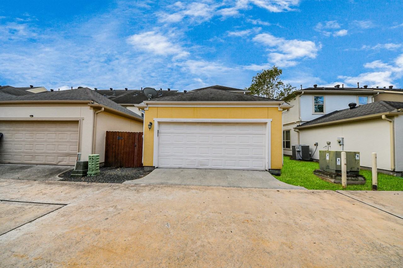 14454 Summerleaf Ln #14454 - Photo 6 of 19