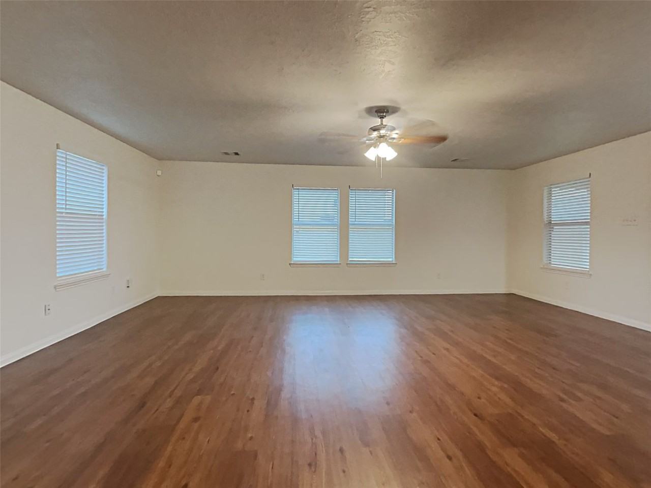 21619 Ornella Cir #21619 - Photo 3 of 18