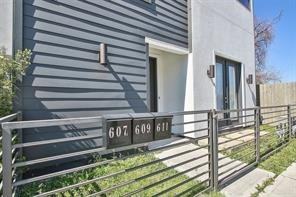 611 Sydnor St #611 - Photo 3 of 26