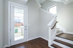 611 Sydnor St #611 - Photo 4 of 26