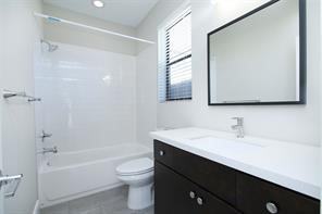 611 Sydnor St #611 - Photo 6 of 26