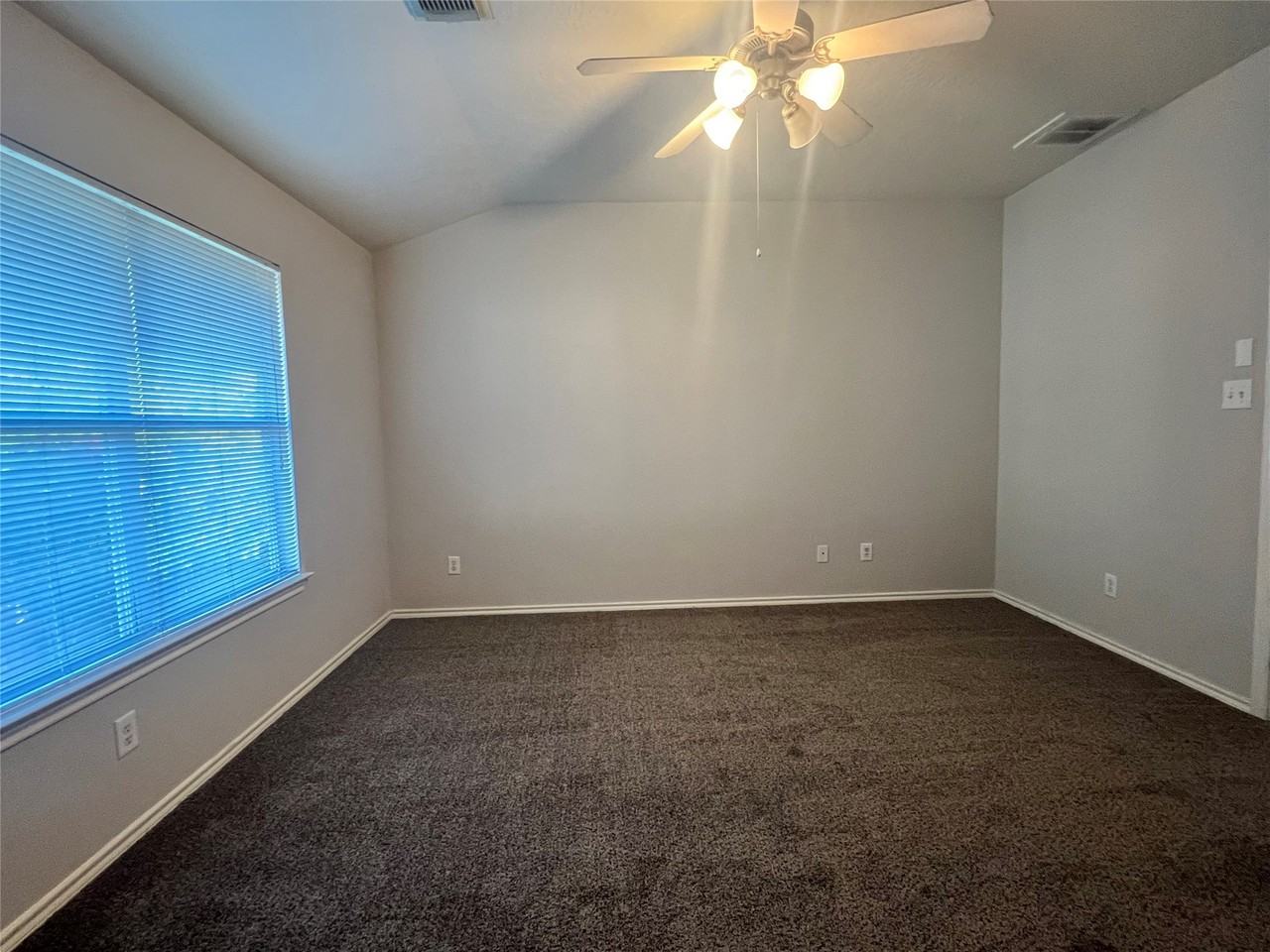 8904 Elm Drake Ln #8904 - Photo 6 of 22