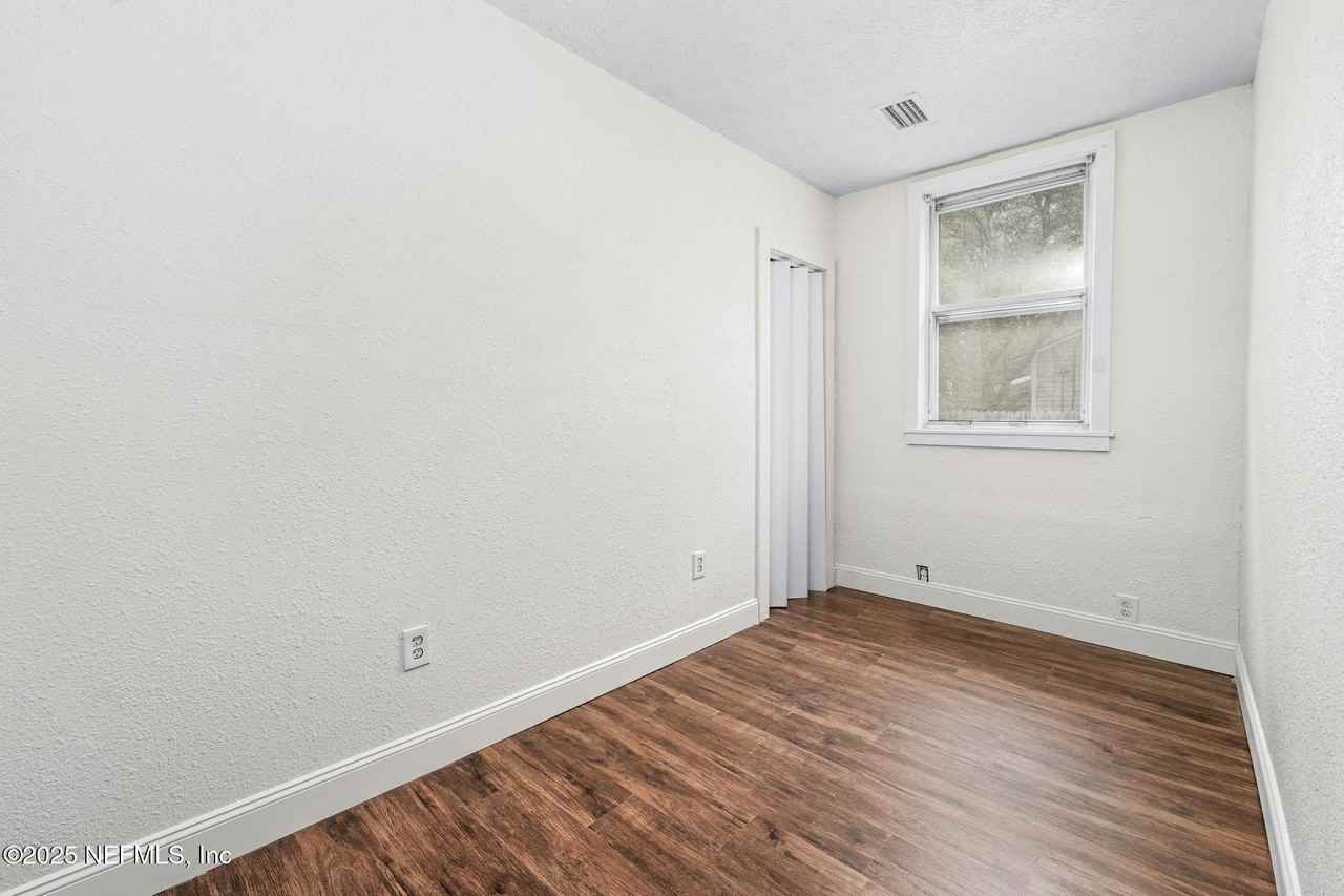 1035 Odessa Dr E #1035 - Photo 4 of 17