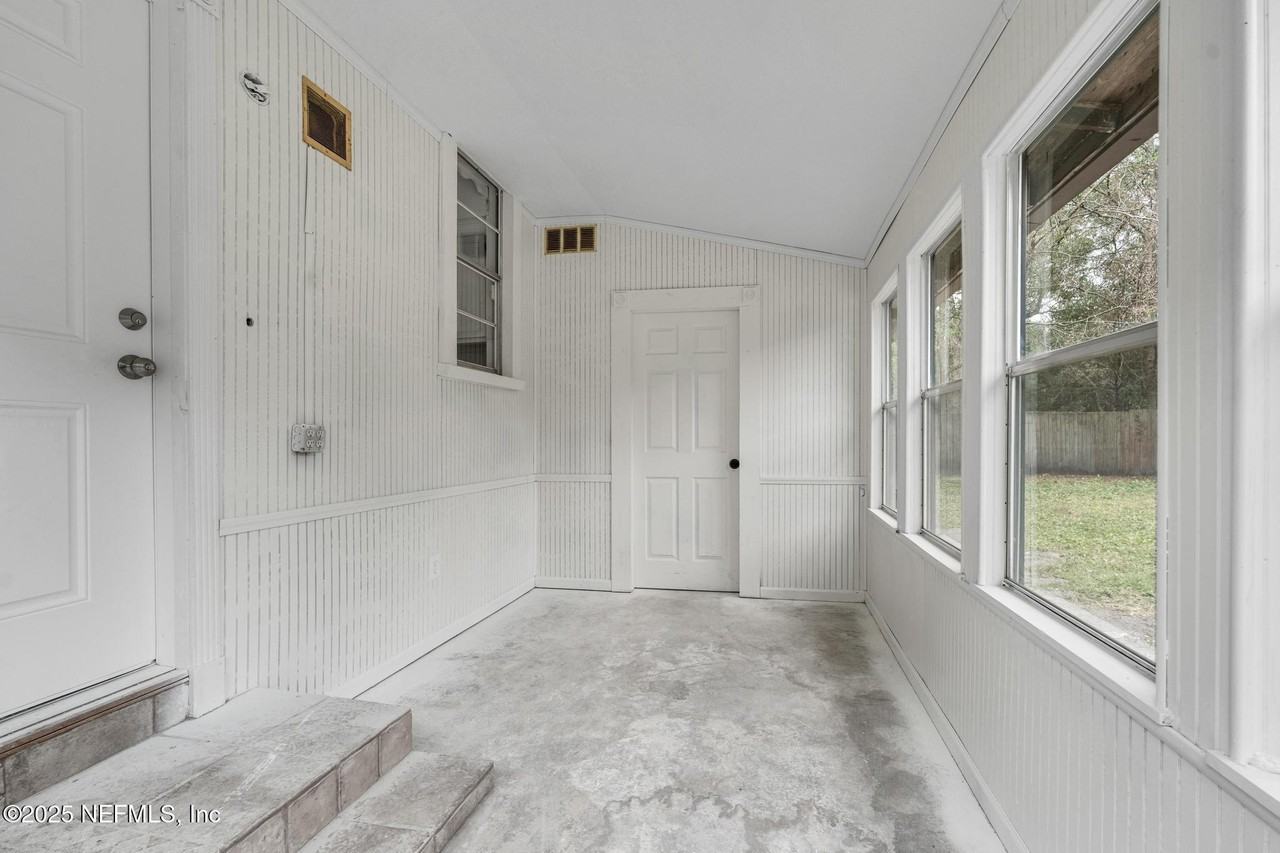 1035 Odessa Dr E #1035 - Photo 5 of 17