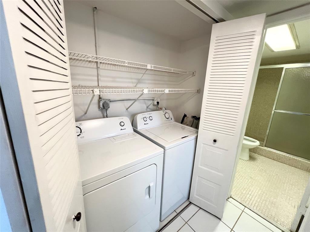 6005 Del Lago Cir #6005-102 - Photo 2 of 14